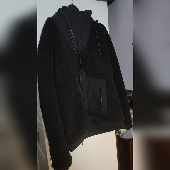 Brand new Moose Knuckles Men's Mountain Cabin Pullover Jacket - Picture 2 of 10